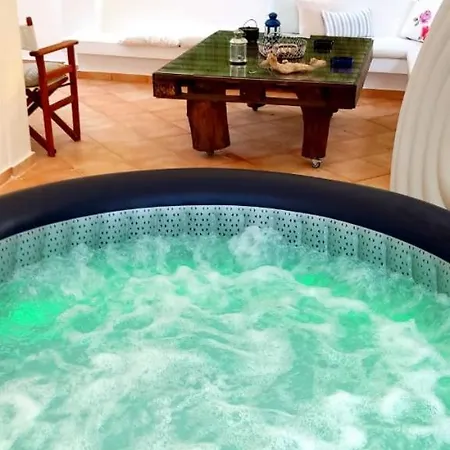 Dionisia, Relaxation With Jacuzzi Retreat