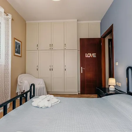 Вилла Dionisia, Relaxation With Jacuzzi Retreat *